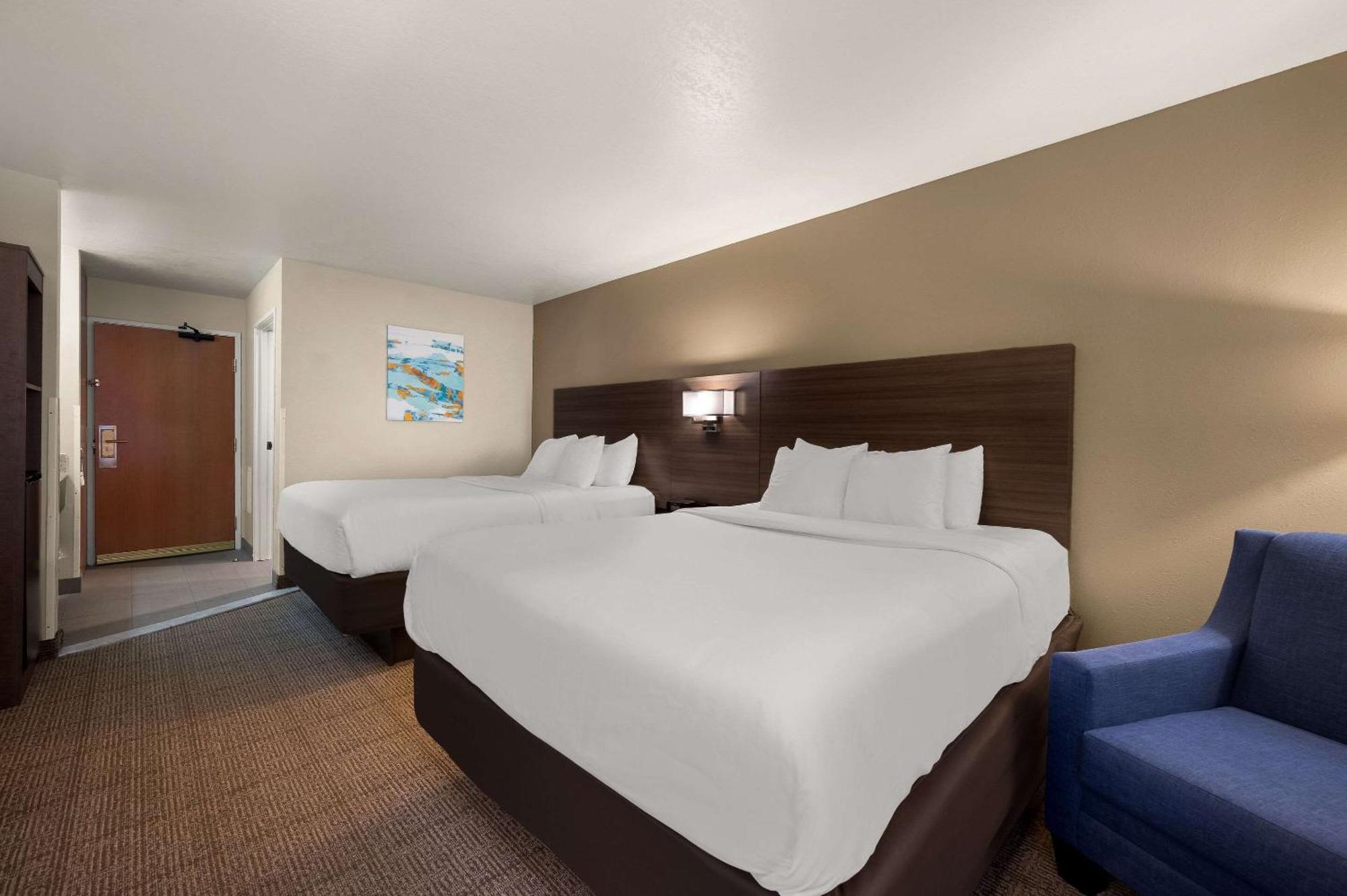 Comfort Inn & Suites Fenton Bagian luar foto