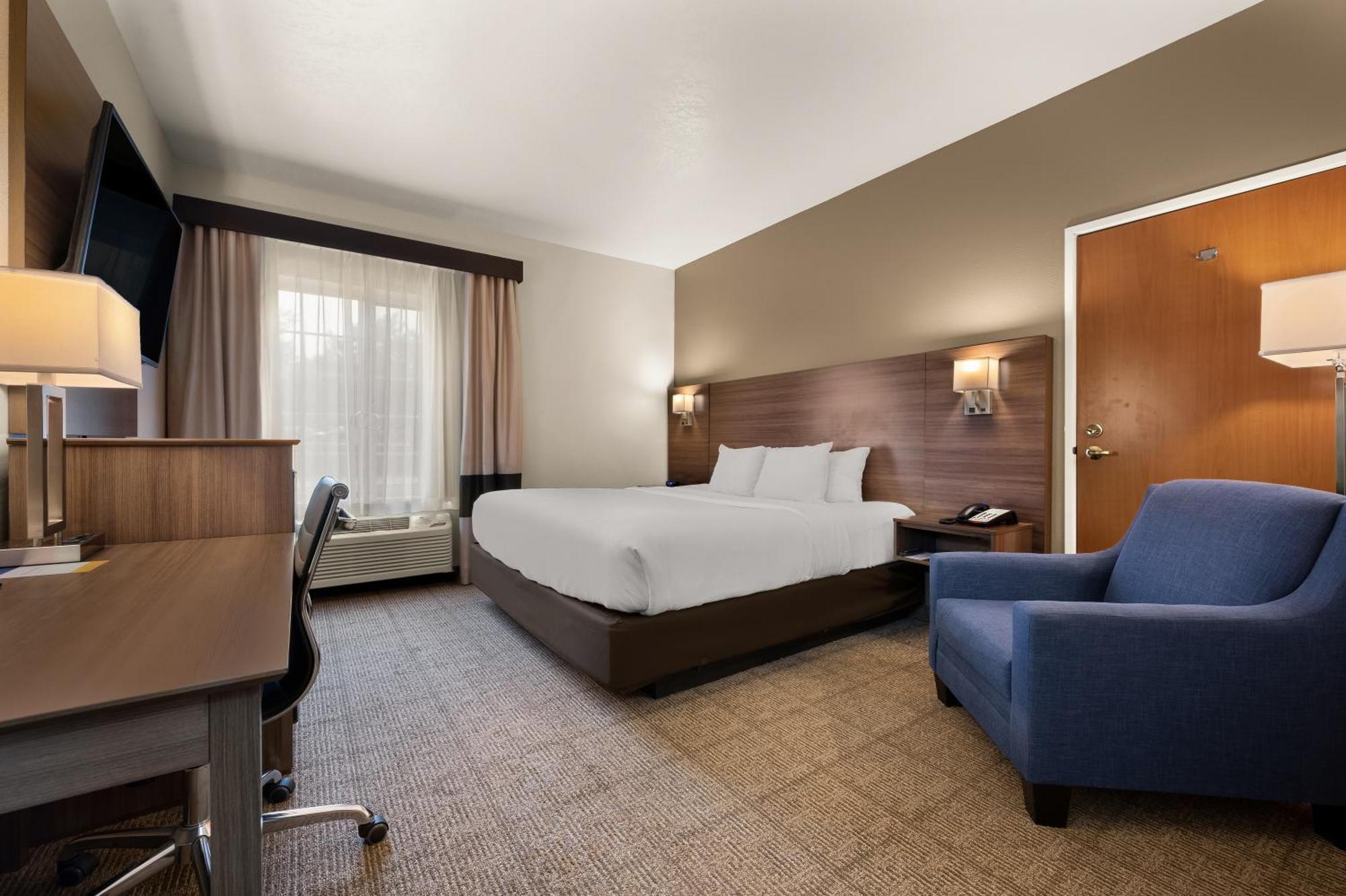 Comfort Inn & Suites Fenton Bagian luar foto