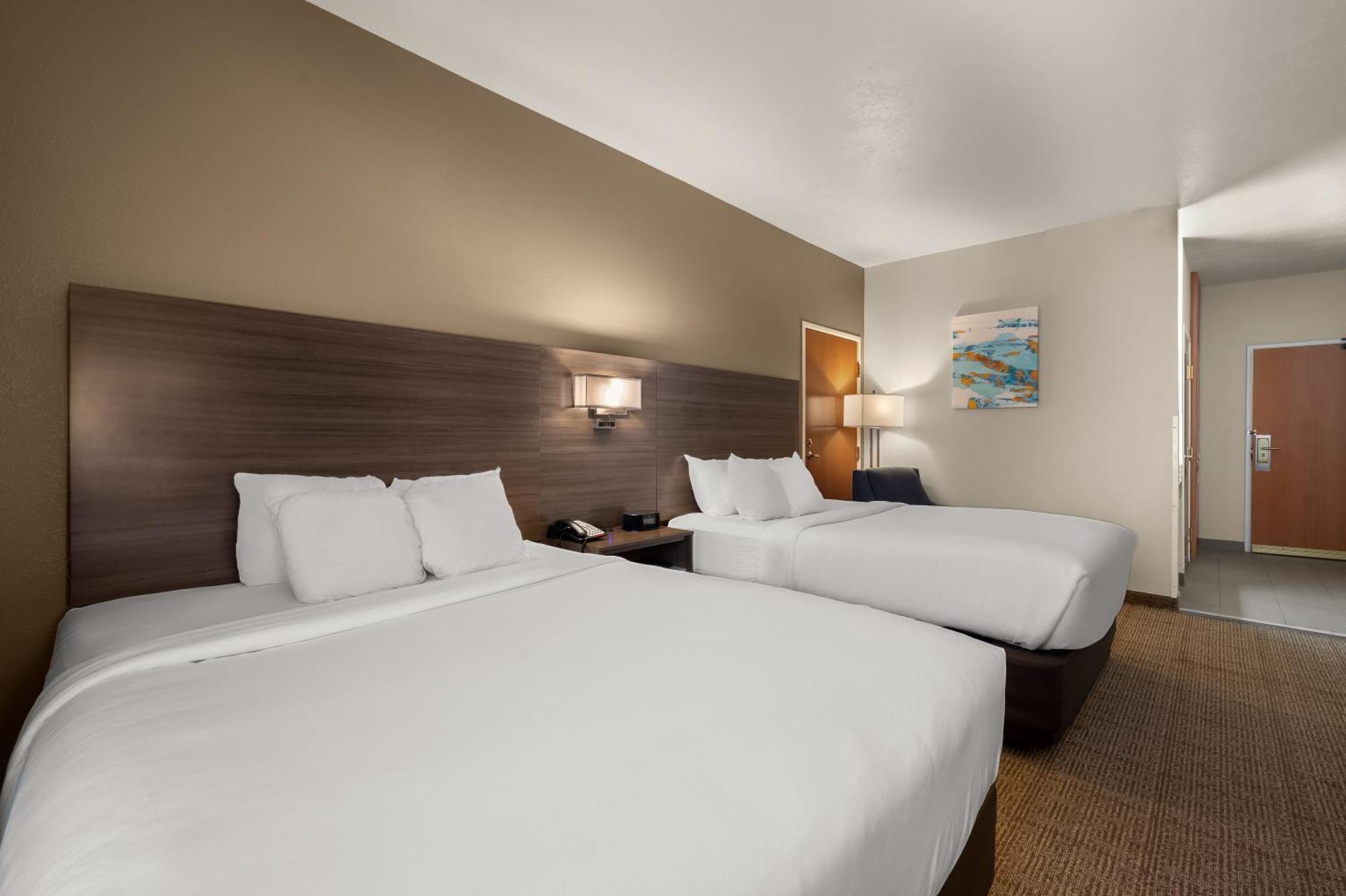Comfort Inn & Suites Fenton Bagian luar foto